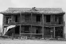 fort laramie before.webp