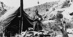 Roy Bradford Deering Canyon monument.webp