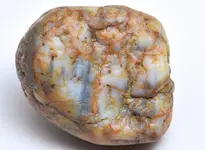 quartz with streaks.webp