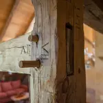 Marriage-Mark-in-a-latge-barn-home.webp