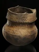 5cce478b56be07fb764f633f53313441--native-american-pottery-indigenous-art.webp