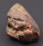agate looking rock with orange fl2.webp