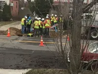 how-many-city-employees-does-it-take-to-dig-a-hole-298715.webp