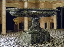 kolyvan-vase.webp