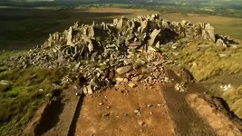 stonehenge-quarry.webp