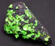 willemite and franklinite2.webp