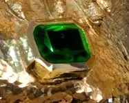 Close_view_of_the_Atocha_Star_emerald.webp Close_view_of_the_Atocha_Star_emerald.webp