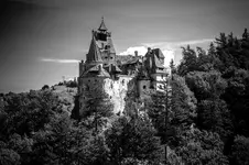 Bran-Castle-bw.webp