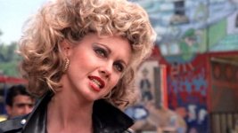 most-iconic-beauty-movie-moments-grease-sandy-920x518.jpg