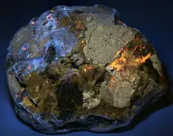 pyrite and spahelrite on carbonate rock2.webp