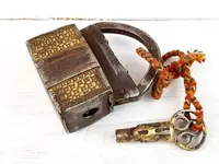 old-iron-and-brass-screw-padlock-4.webp old-iron-and-brass-screw-padlock-4.webp