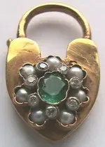 8d36ef7672cbffb209d9b9530cb3df31--skeleton-keys-antique-jewelry.webp 8d36ef7672cbffb209d9b9530cb3df31--skeleton-keys-antique-jewelry.webp