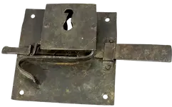 1700s-Iron-Door-Lock-Plate-And-Key-From-Thecuriousamerican.webp