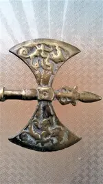battleaxe head otherside.webp