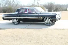 ford-galaxie-500-sedan-custom-24-inch-rims-2.webp
