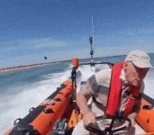 0c21fc5a2f03d32ce8ecbf58856f7187.gif