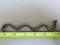 Metal squiggle-cleaned.webp