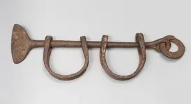 Shackles-2_0.webp Shackles-2_0.webp