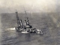 down-lead_USS_Massachusetts_sinking_1921-600x450.jpg