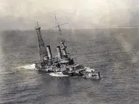 down-lead_USS_Massachusetts_sinking_1921-600x450.webp