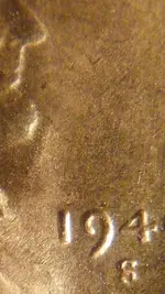 1946s_imm001_DieScratchesFace2.webp