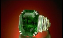 maximillian-emerald-ring-21-04-carat.jpg
