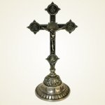 Continental-800-Silver-Altar-Cross-Crucifix7878-full-1A-700_10.10-4-r-ffffff-efecdb S.jpg