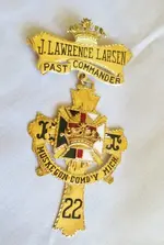 Knights Templar Sash Pin.webp