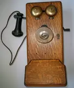 Western Electric Company 329W Tiger Oak Wall Telephone.webp