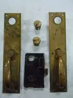 vintage-brass-door-handle-thumb-push_1_02226ae25e31505c454db13befeac0e5.webp vintage-brass-door-handle-thumb-push_1_02226ae25e31505c454db13befeac0e5.webp