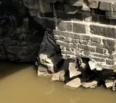train on the border 5.webp