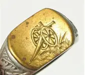 antique-trench-art-ring-wwi-era-engraved-civil-war-cannon-sweetheart-ring-s3-75.webp