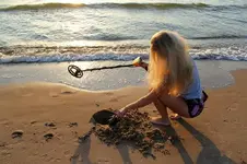 Beach Garrett yellow.webp