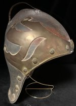 helmet-plume02.jpg