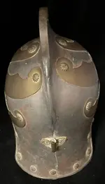 helmet-plume03.webp