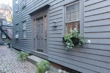 000hill-3.webp