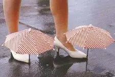 Shoe-umbrellas-600x400.webp