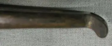 horsegear_stirrup_brass_model1833Dragoon_strapholder_closeup_ebay_c25a_1.webp