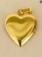 14k gold heart locket 2020.jpg