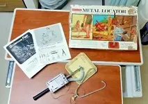 Vintage-Radio-Shack-Science-Fair-Metal-Locator-Kit.webp