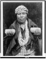 800px-Hupa_female_shaman_Creator(s)-_Curtis,_Edward_S.,_1868-1952,_photographer_Date_Created_Pub.jpg