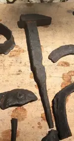 Pointed hammer.webp