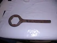 Antique-Buggy-Wagon-Wheel-Hub-Nut-Wrench.webp