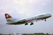 SATA_Sud_SE-210_Caravelle_10B1R_take_off_at_Gatwick.webp
