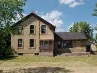 FARM HUNT OLD HOUSE.webp