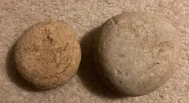 Nutting stone and mano.webp