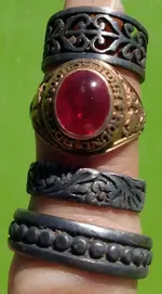 ring finger - Copy.webp