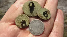 IMG_1958 flat buttons and half reale.webp