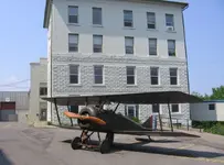 3Thomas-Morse-in-front-of-original-factory-hopefully.webp 3Thomas-Morse-in-front-of-original-factory-hopefully.webp