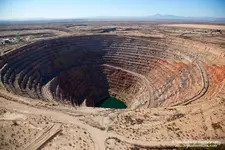 open-pit-mining-pros-and-cons.webp